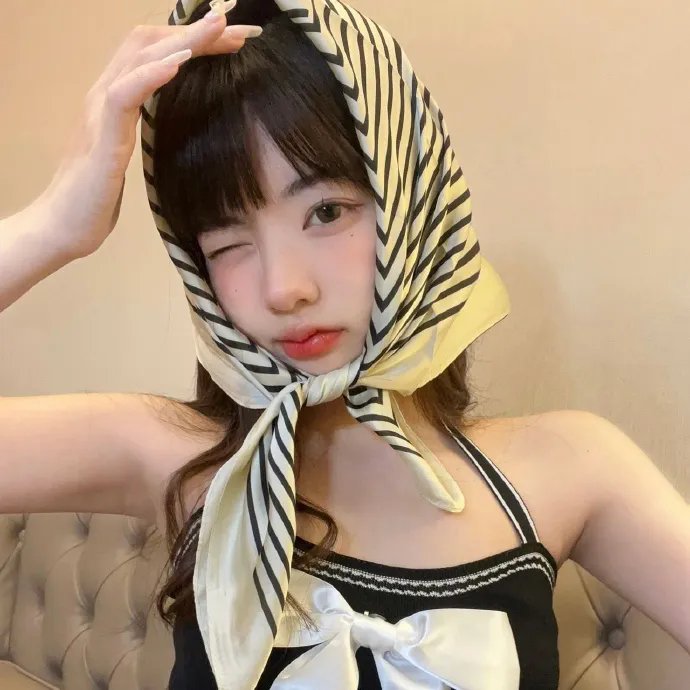 圣母街上的大人物 海报